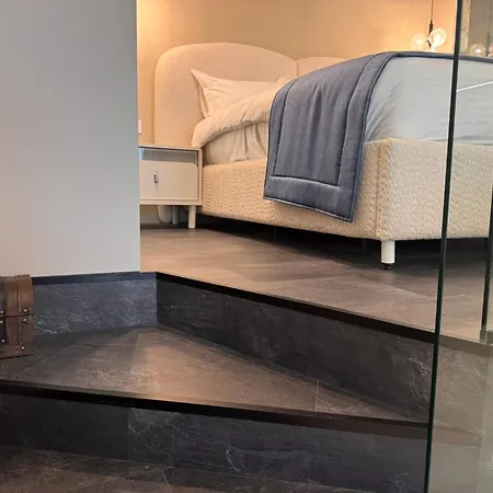 Apartment The One Sea&salt Warna